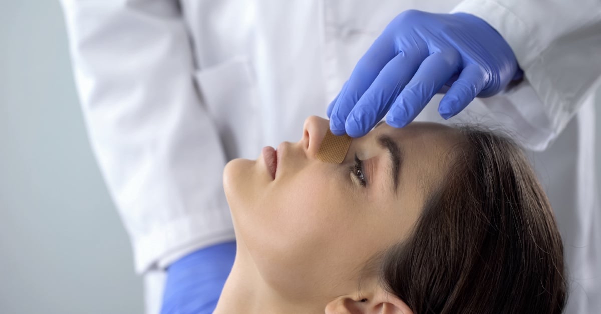 deviated septum causes
